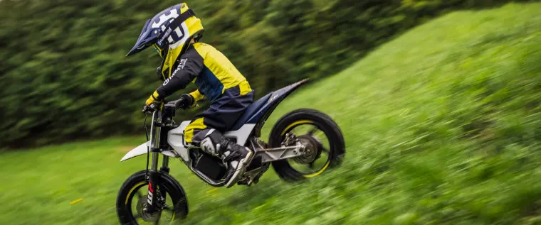 Husqvarna EE 2: Antrieb