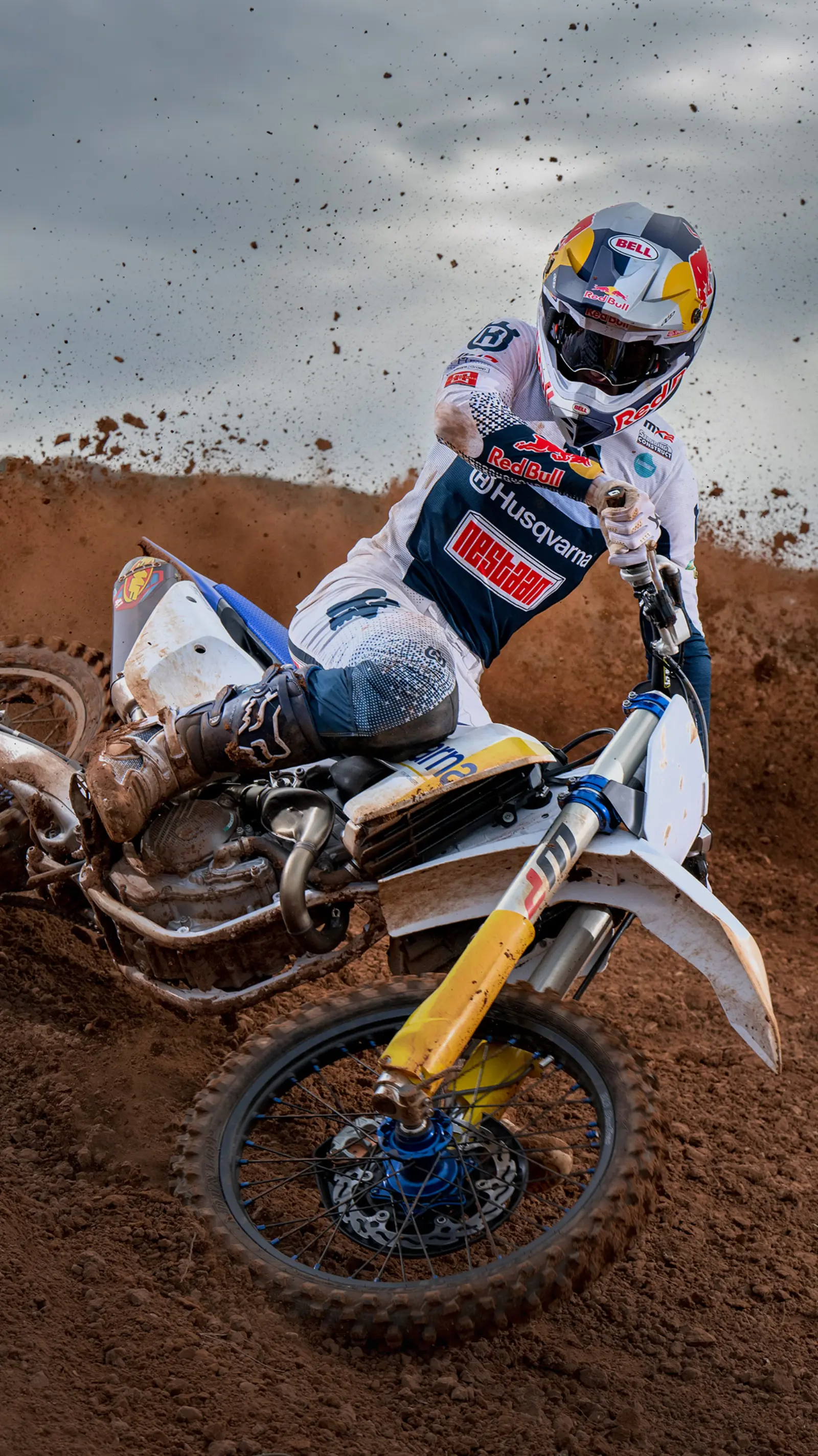 Husqvarna FC 250 in Fahrt