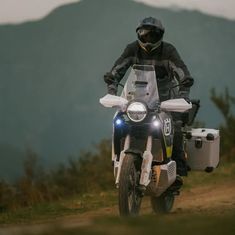 Husqvarna Norden 901 Expedition: Motor