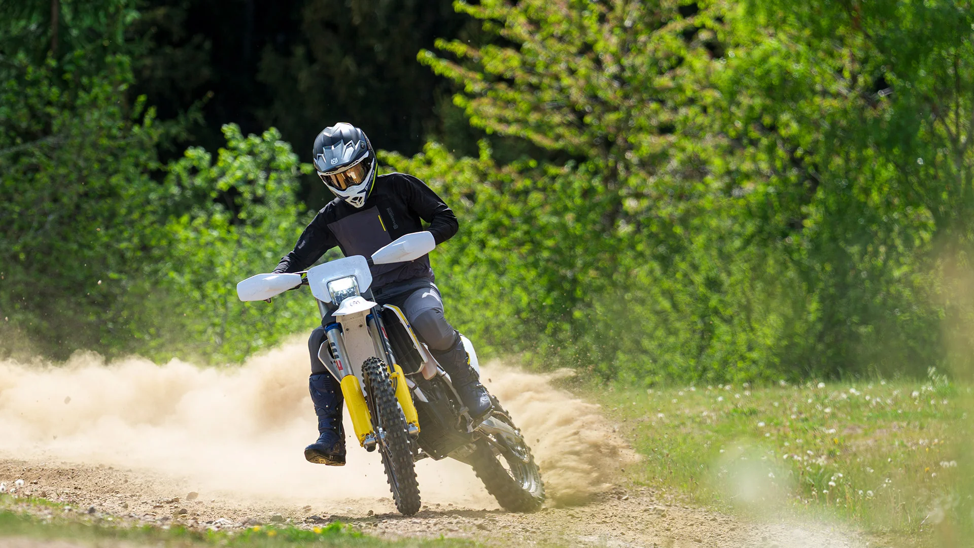 Husqvarna TE 250 in Fahrt