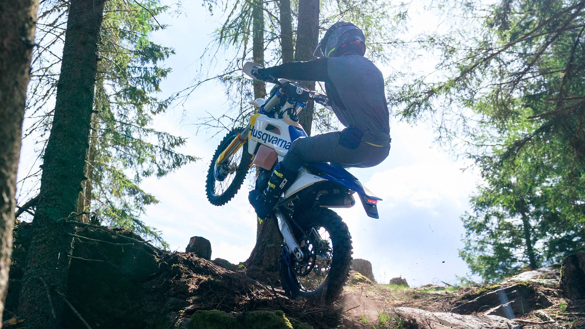 Husqvarna TE 300 in Fahrt