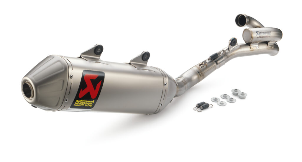 Akrapovic "Evolution Line"