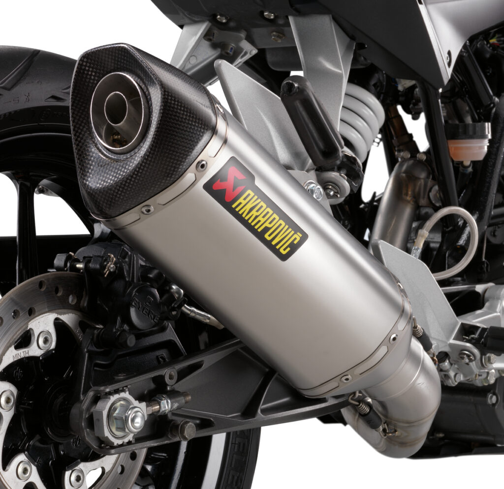 Akrapovic "Slip-on Line"
