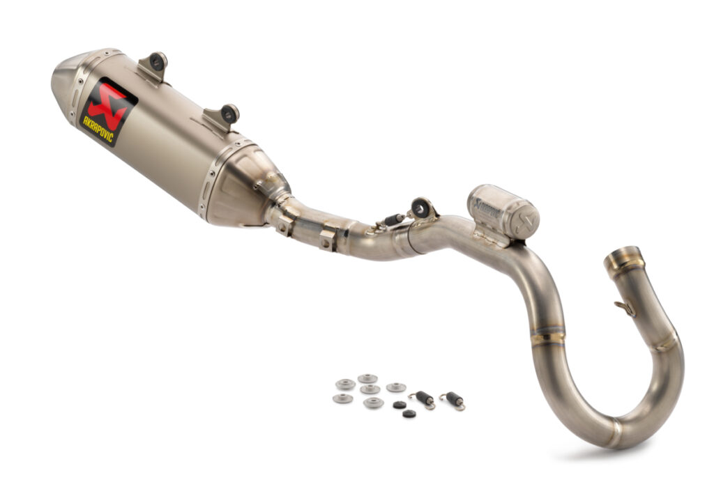 Akrapovic "Racing Line"