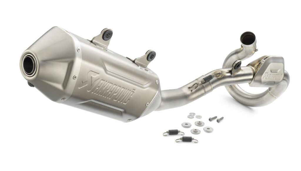 Akrapovic "Racing Line"