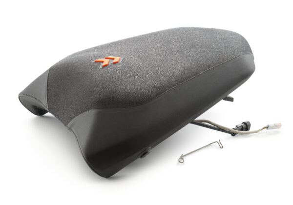 pho_pp_nmon_63507947000_ergo_pillion_seat__sall__awsg__v1