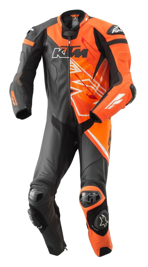 pho_pw_pers_vs_482248_3pw23000200x_radius_1_pcs_suit_front_street_equipment__sall__awsg__v1