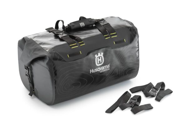 pho_hp_nmon_97649_22112979000_luggage_bag__sall__awsg__v1