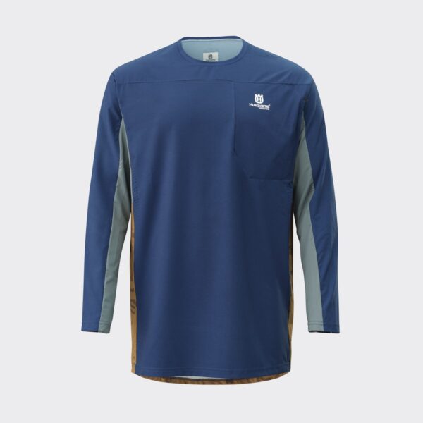 pho_hs_pers_vs_118511_3hs23001010x_gotland_shirt_blue_front__sall__awsg__v1