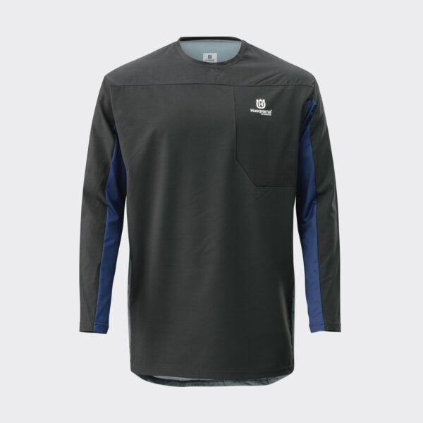 pho_hs_pers_vs_118514_3hs23001020x_gotland_shirt_black_front__sall__awsg__v1