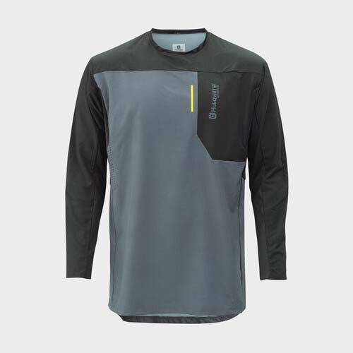 pho_hs_pers_vs_139164_3hs24001720x_gotland_shirt_grey_front__sall__awsg__v1