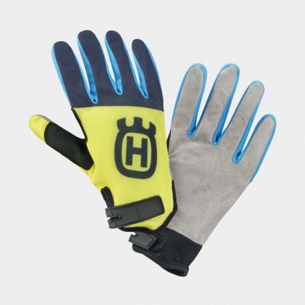 pho_hs_pers_vs_3hs24001810x_kids_railed_edrive_gloves__sall__awsg__v1