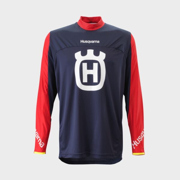 pho_hs_pers_vs_77177_3hs21003400x_origin_shirt_red_front__sall__awsg__v1