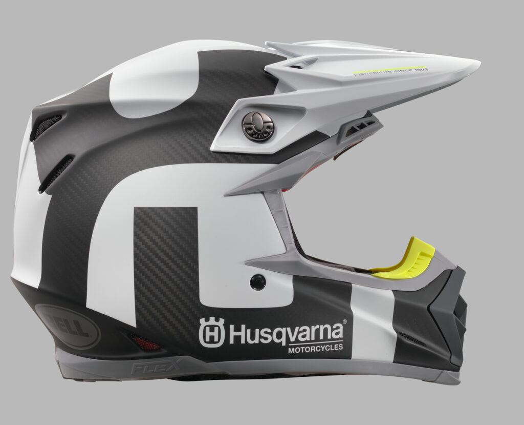 MOTO 9 FLEX RAILED HELMET
