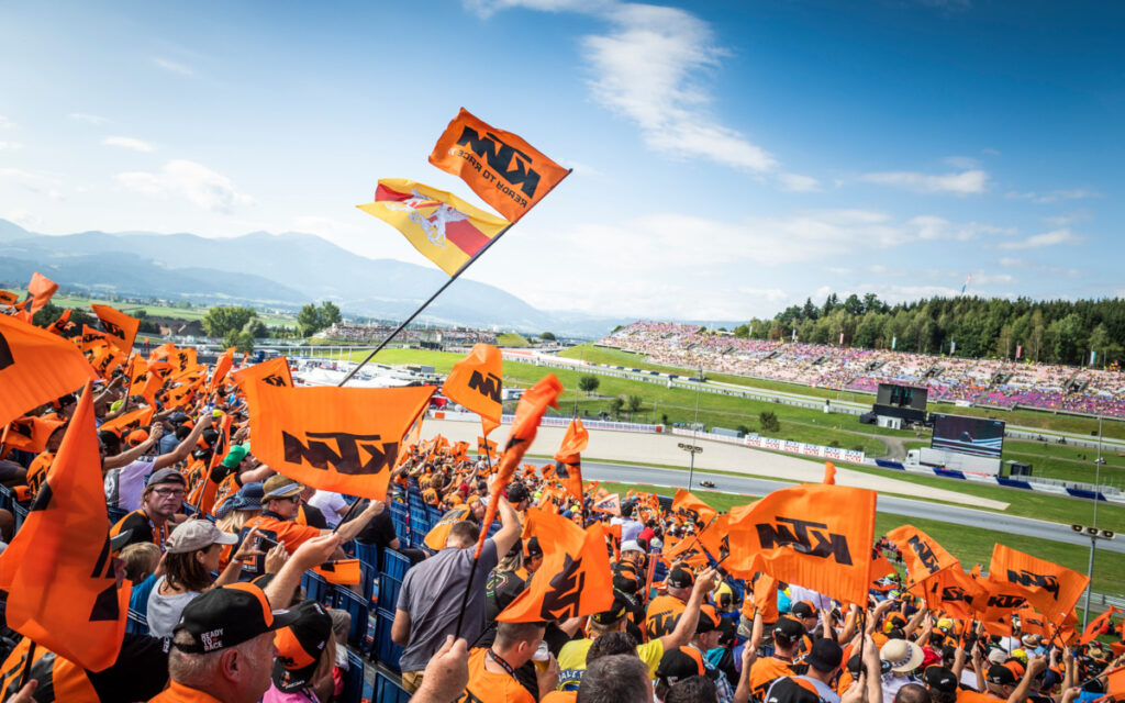 MOTO GP PACKAGE SPIELBERG 19 MEN